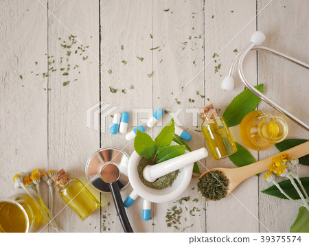 alternative medicine 39375574