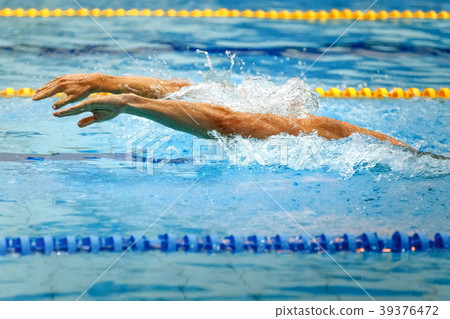 hands athlete swimmer 39376472