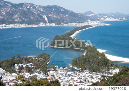 Amanohashidate snow scene 39377028