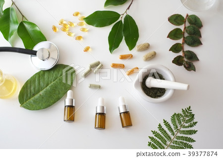 scientist hand pour,drop oil or serum laboratory 39377874