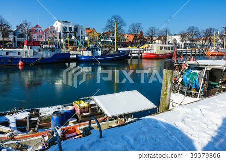 Fishing boats in the port of Warnemuende, Germany Fishing boats in the port of Warnemuende, Germany 39379806