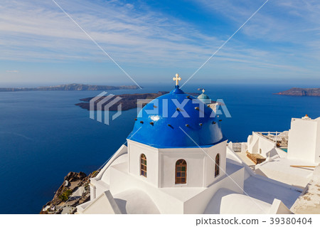 View of the island of Santorini, Greece 39380404