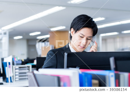 商人,辦公室,西裝 商人,辦公室,西裝 39386154