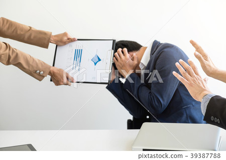 Business people conflict problem working in team turns into figh 39387788