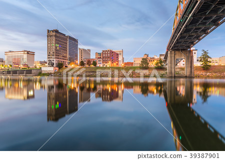 Charleston, West Virginia, USA Skyline Charleston, West Virginia, USA Skyline 39387901
