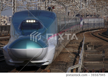 Tohoku Shinkansen E5 series + E6 series Tohoku Shinkansen E5 series + E6 series 39387945