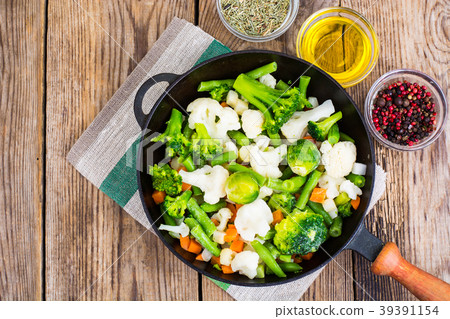 Frozen broccoli, brussels and cauliflower in Frozen broccoli, brussels and cauliflower in 39391154