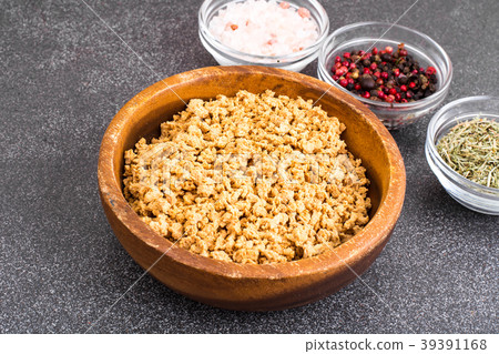 Soy texturate, minced meat Soy texturate, minced meat 39391168