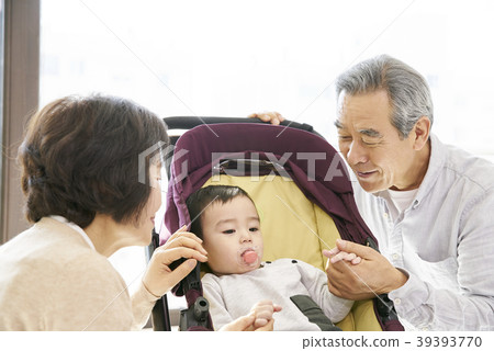 Parenting, Grandfather, Grandmother, Grandson, Korean 39393770