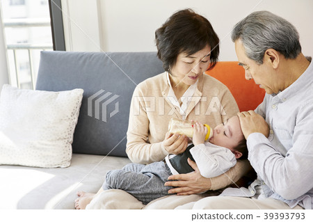 育兒，祖父，祖母，孫子，韓國人 39393793