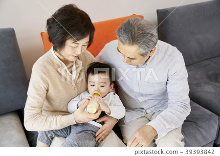 育兒,祖父,祖母,孫子,韓國人 育兒,祖父,祖母,孫子,韓國人 39393842