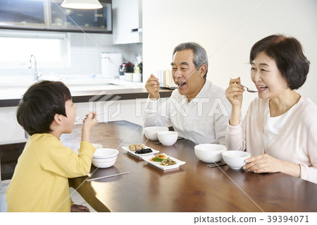 Parenting, Grandfather, Grandmother, Grandson, Korean 39394071