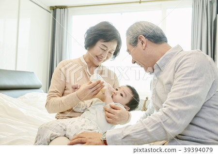 育兒，祖父，祖母，孫子，韓國人 39394079