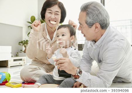 Parenting, Grandfather, Grandmother, Grandson, Korean Parenting, Grandfather, Grandmother, Grandson, Korean 39394096