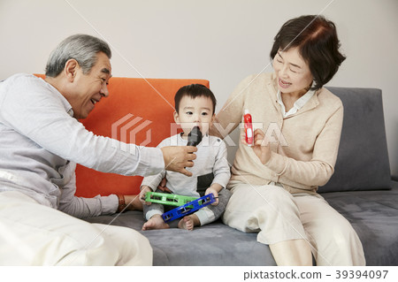 育兒，祖父，祖母，孫子，韓國人 39394097
