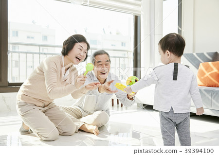 Parenting, Grandfather, Grandmother, Grandson, Korean 39394100