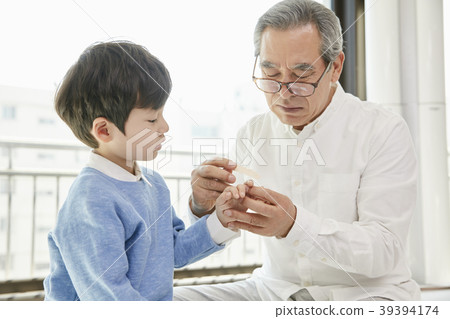 Parenting, Grandfather, Grandson, Korean 39394174