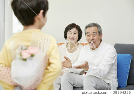 Parenting, Grandfather, Grandmother, Grandson, Korean 39394236
