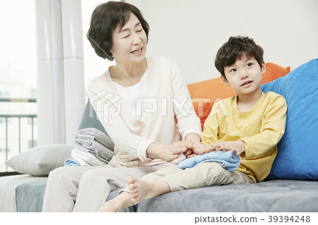 育兒，祖母，孫子，韓國人 39394248