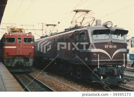 JNR EF58 Electric Locomotive & ED75 Electric Locomotive JNR EF58 Electric Locomotive & ED75 Electric Locomotive 39395173
