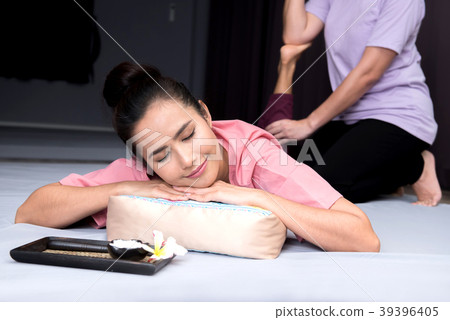 Spa and Thai massage, relaxing and healthy Spa and Thai massage, relaxing and healthy 39396405