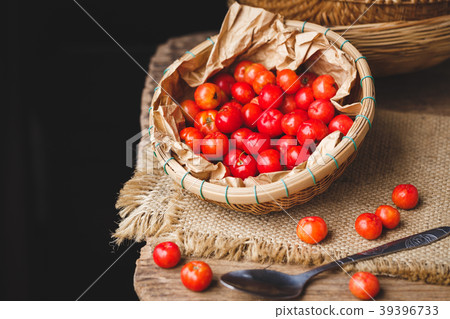 Babados cherry fruits-Malpighia glabra fruits 39396733