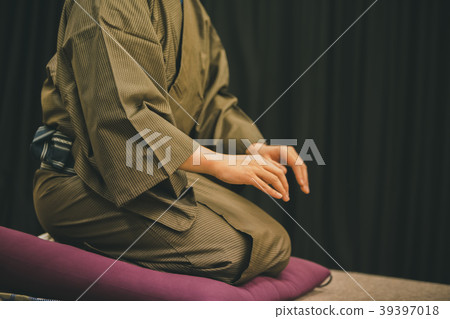 comic storytelling, rakugo, comic storyteller 39397018