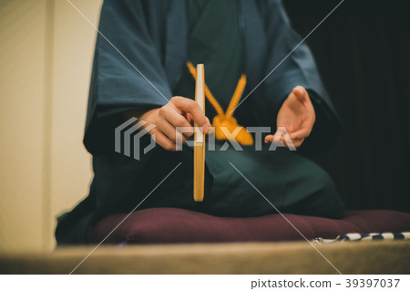 comic storytelling, rakugo, comic storyteller 39397037