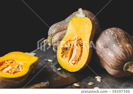 Butternut pumpkins 39397398