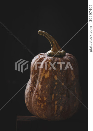 Butternut pumpkins Butternut pumpkins 39397405