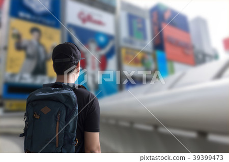 Young man Asian Happy tourists  travelinga 39399473