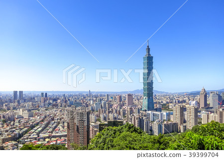 Aerial view of Taipei City with the skyscraper, Ta Aerial view of Taipei City with the skyscraper, Ta 39399704