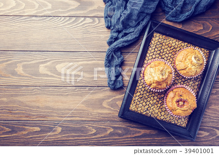 Healthy out banana muffins Healthy out banana muffins 39401001
