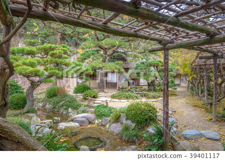 Kuribayashi Park Old Sundown Temple 39401117
