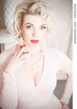 girl girl 39402898