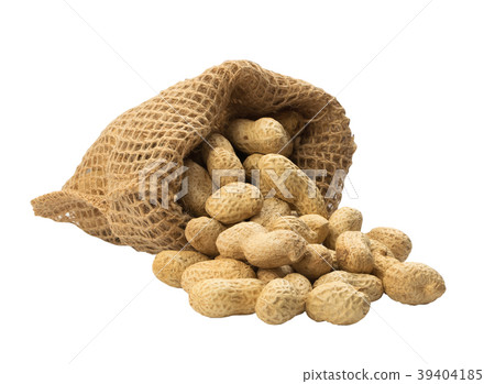 Peanuts isolated on white Peanuts isolated on white 39404185