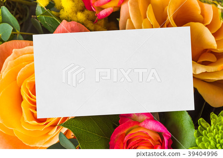Roses bouquet and paper card 39404996