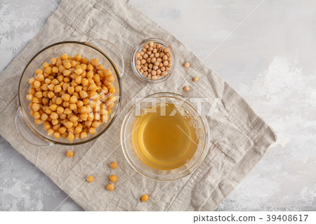 Chickpea broth - aquafaba. Replace egg in baking Chickpea broth - aquafaba. Replace egg in baking 39408617