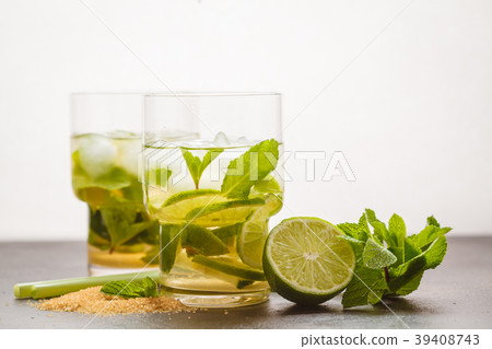 Brazilian traditional caipirinha with lime, sugar  39408743