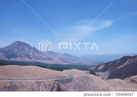 Views from Milk Road 39409087