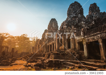 statue Bayon Temple Angkor Thom, Cambodia. statue Bayon Temple Angkor Thom, Cambodia. 39411993