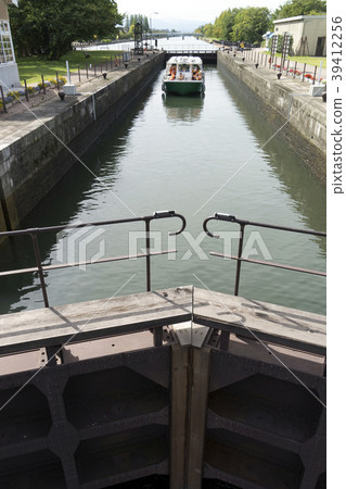 Tomi-iwa water line Nakajima gate 39412256