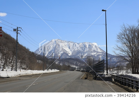 Kyogoku-cho, Shiribetsudake seen from Sashin district Kyogoku-cho, Shiribetsudake seen from Sashin district 39414216