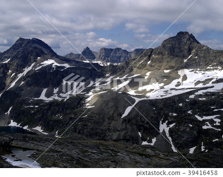 Part of the Alps mountain massif called Carinthia. Part of the Alps mountain massif called Carinthia. 39416458