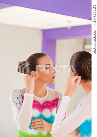 Gymnast prepares for scene 39419122