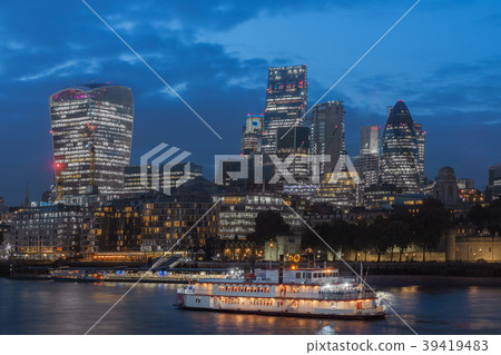 Thames embankment, london skyscrapers in London  39419483
