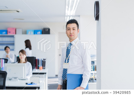 Businessman, office Businessman, office 39420985