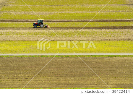 Spring field preparation of rice fields c Spring field preparation of rice fields c 39422414