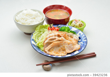 注意)蒸汽是修飾合成。生薑烤豬肉(豬肉烤豬肉,豬肉烤肉)。 注意)蒸汽是修飾合成。生薑烤豬肉(豬肉烤豬肉,豬肉烤肉)。 39423236