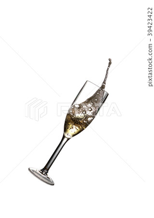 香檳泡泡冒出玻璃 39423422